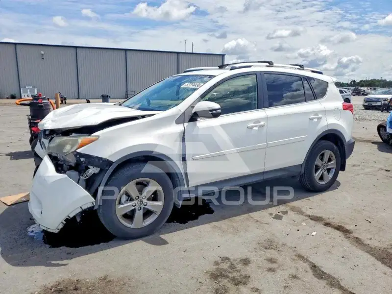 2015 Toyota RAV4 фото