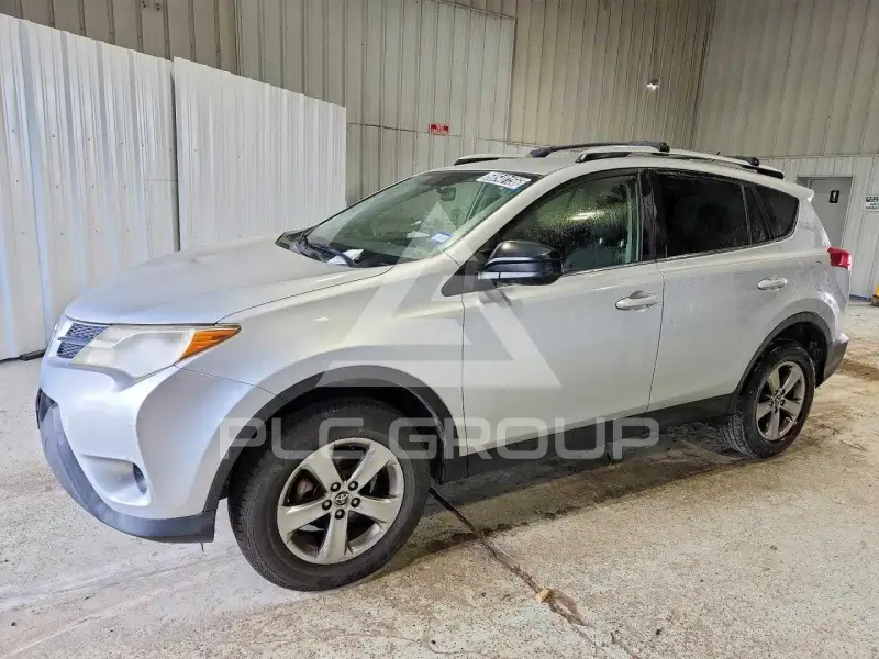 2015 Toyota RAV4 photo