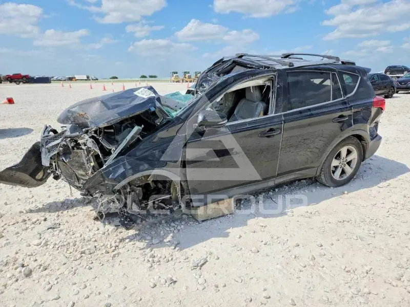 2015 Toyota RAV4 photo