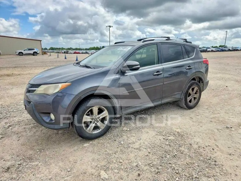 2015 Toyota RAV4 фото