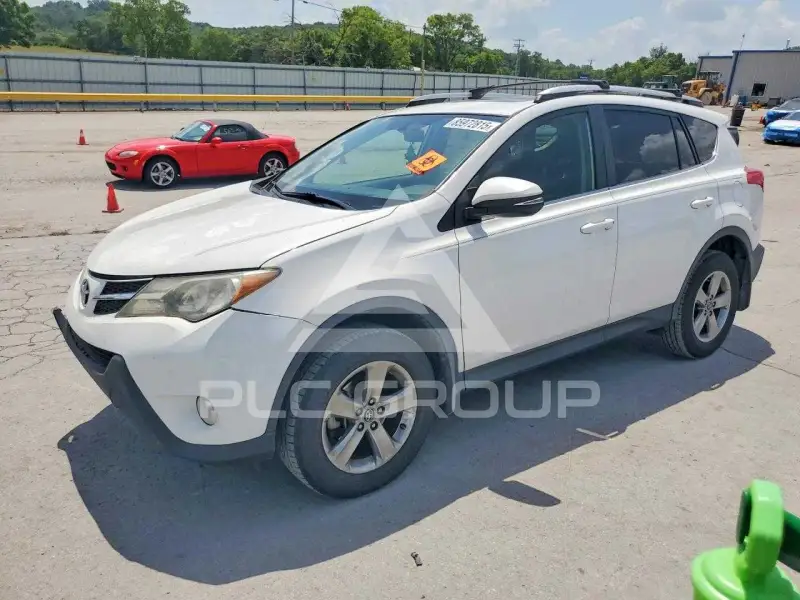 2015 Toyota RAV4 фото