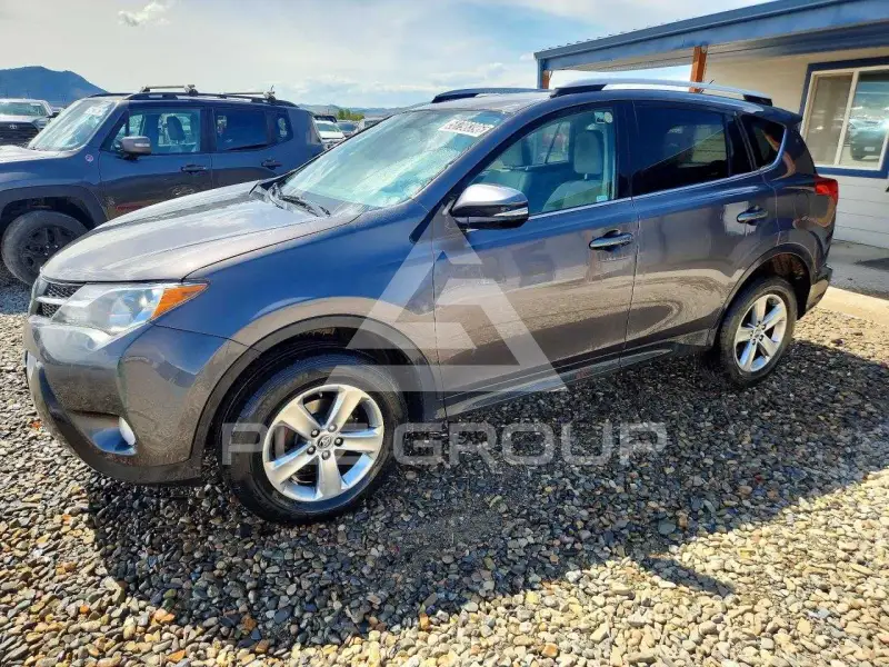 2015 Toyota RAV4 фото