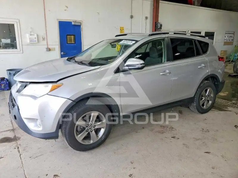 2015 Toyota RAV4 фото