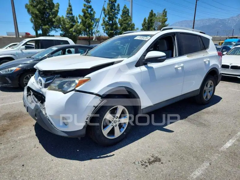 2015 Toyota RAV4 фото
