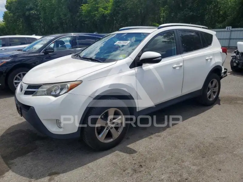 2015 Toyota RAV4 фото