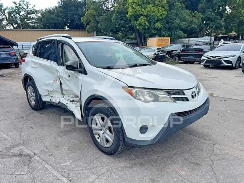 2015 Toyota RAV4 photo