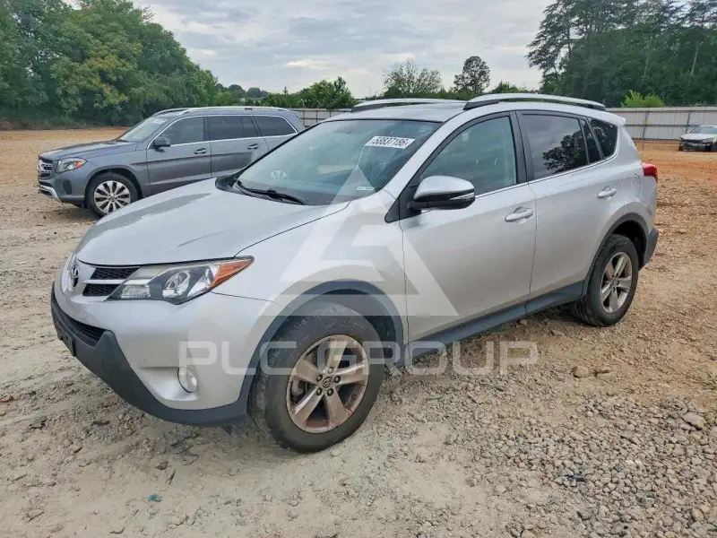 2015 Toyota RAV4 photo