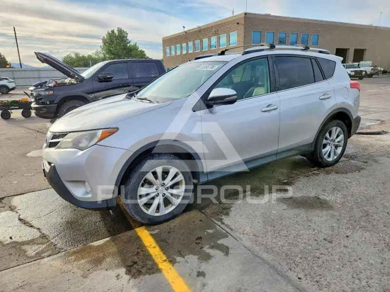 2015 Toyota RAV4 photo