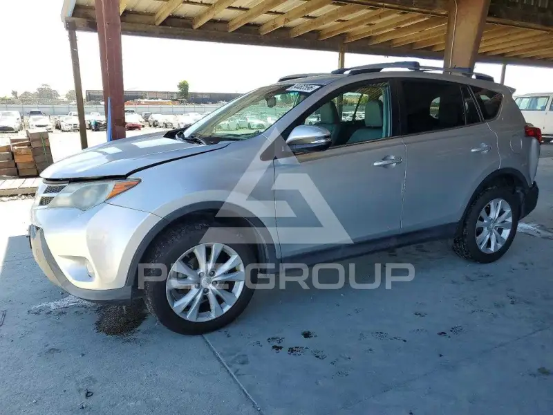 2015 Toyota RAV4 фото