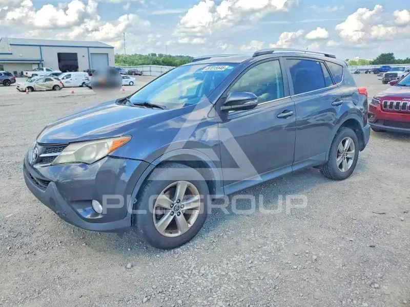 2015 Toyota RAV4 фото