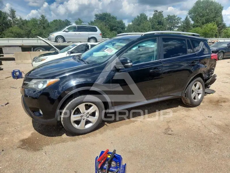 2015 Toyota RAV4 фото