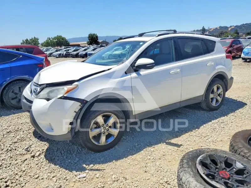 2015 Toyota RAV4 photo