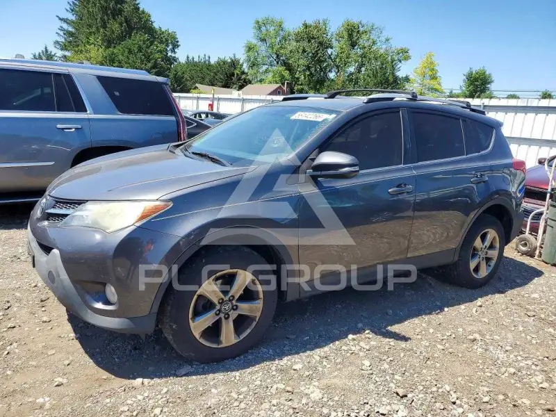 2015 Toyota RAV4 фото