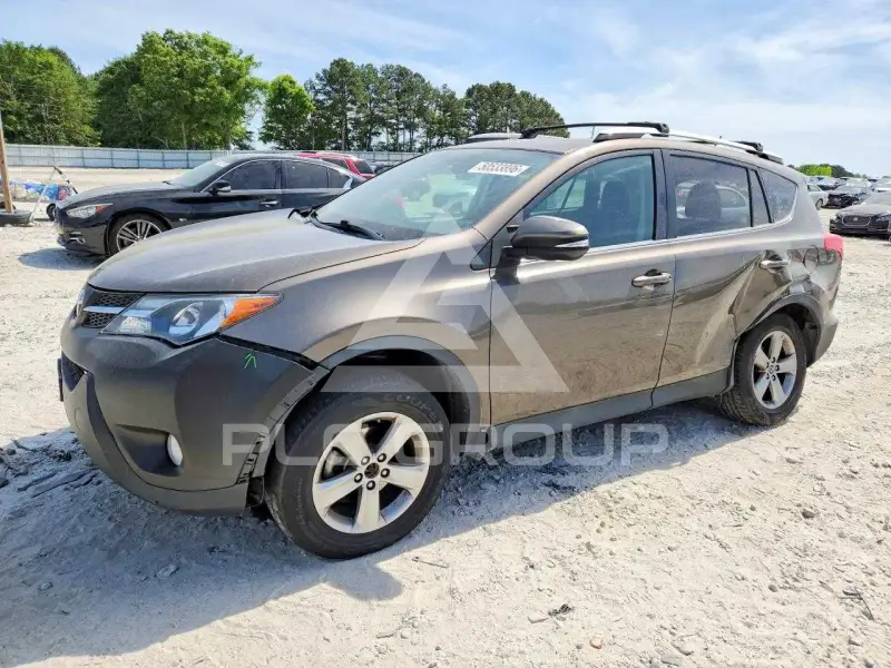 2015 Toyota RAV4 photo