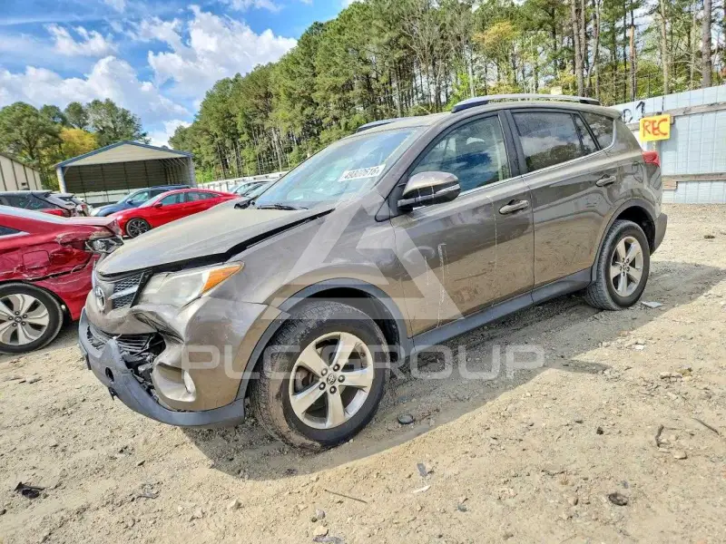 2015 Toyota RAV4 photo