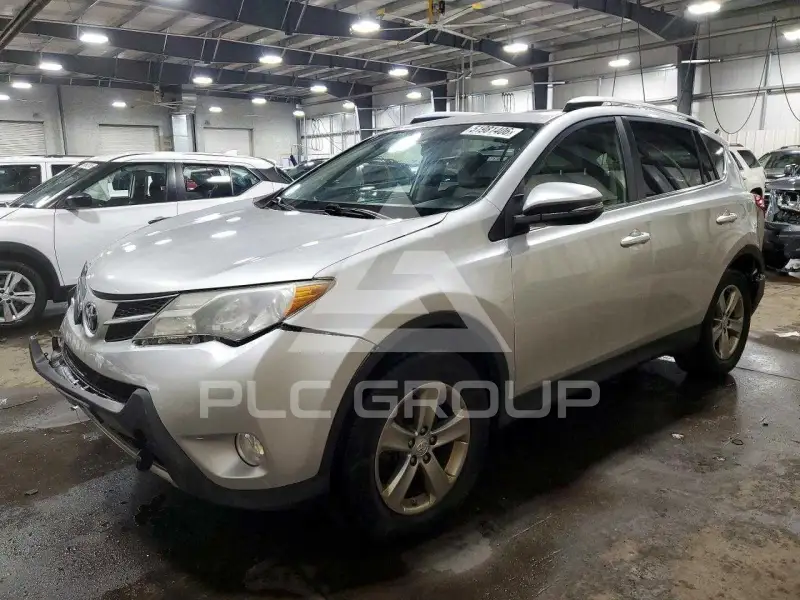 2015 Toyota RAV4 фото
