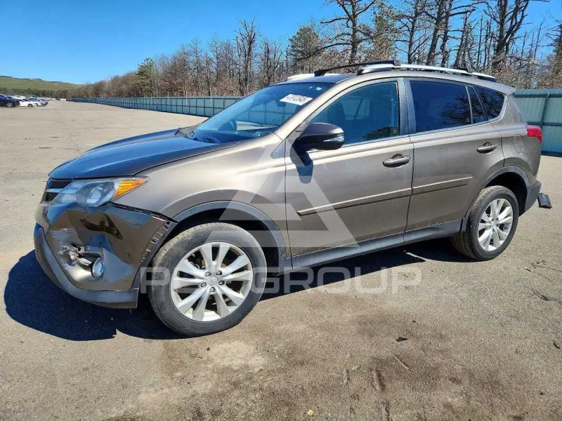 2015 Toyota RAV4 фото