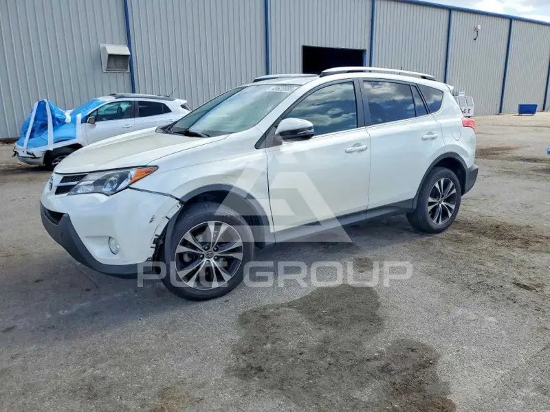 2015 Toyota RAV4 фото