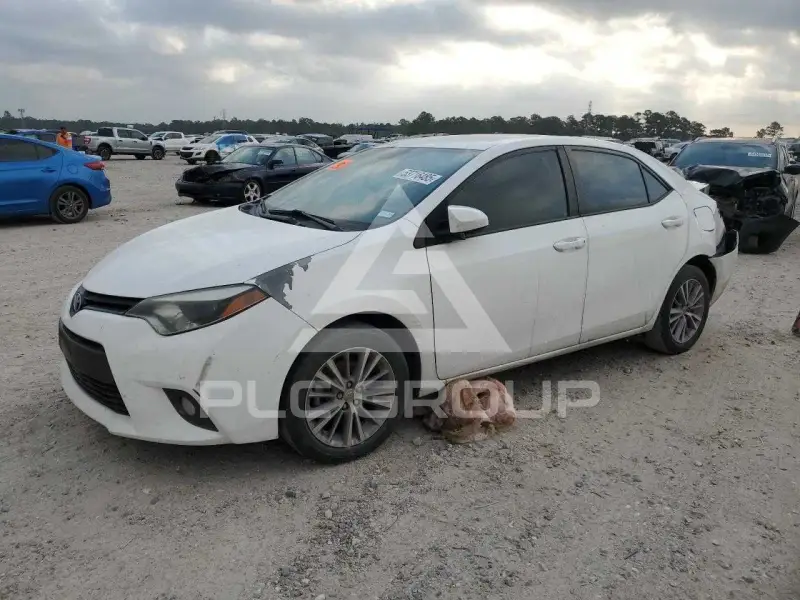 2015 Toyota COROLLA фото