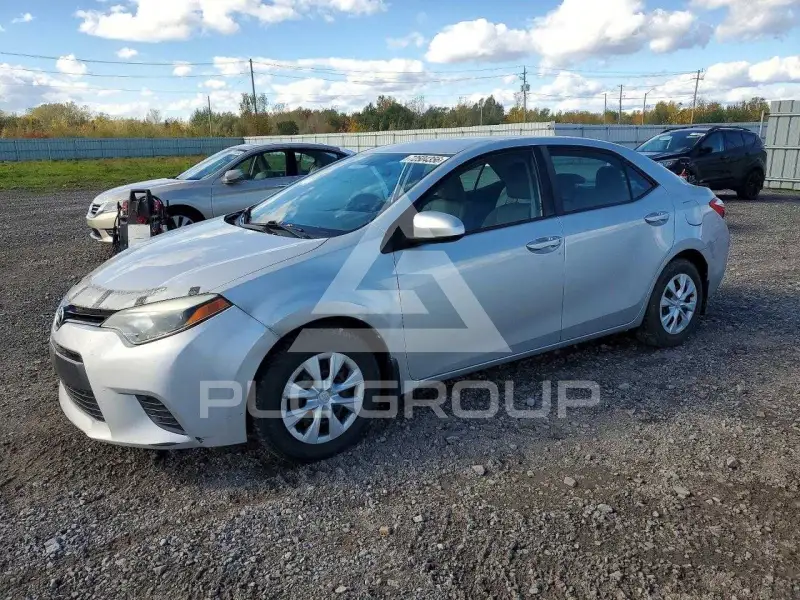 2015 Toyota COROLLA фото