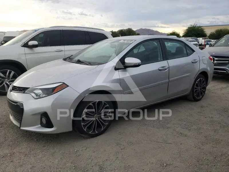 2015 Toyota COROLLA фото