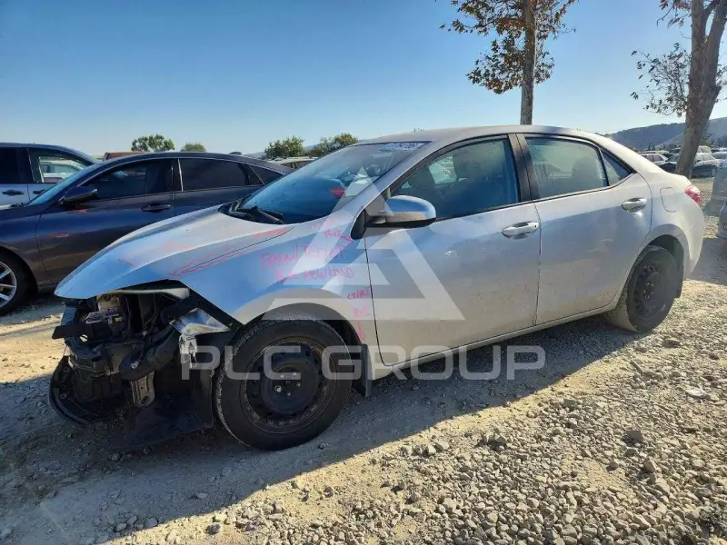 2015 Toyota COROLLA фото