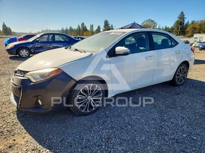2015 Toyota COROLLA фото