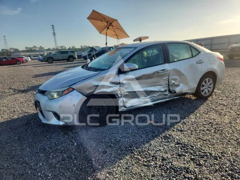 2015 Toyota COROLLA фото