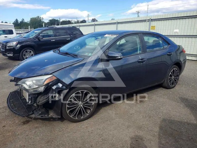 2015 Toyota COROLLA фото