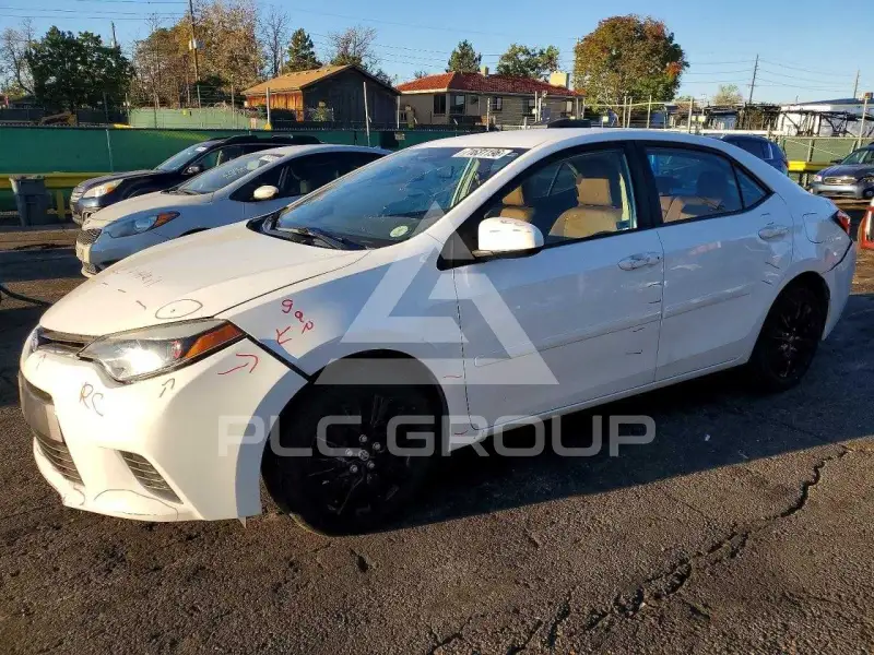 2015 Toyota COROLLA фото