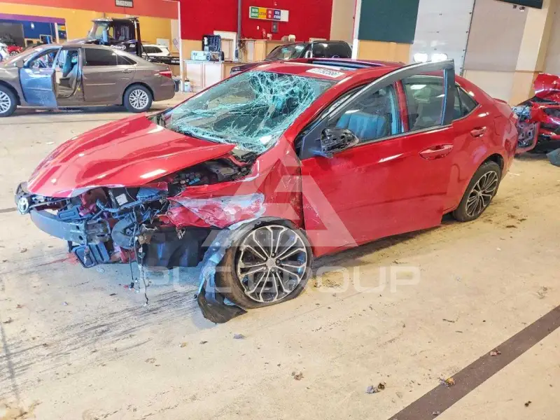 2015 Toyota COROLLA фото