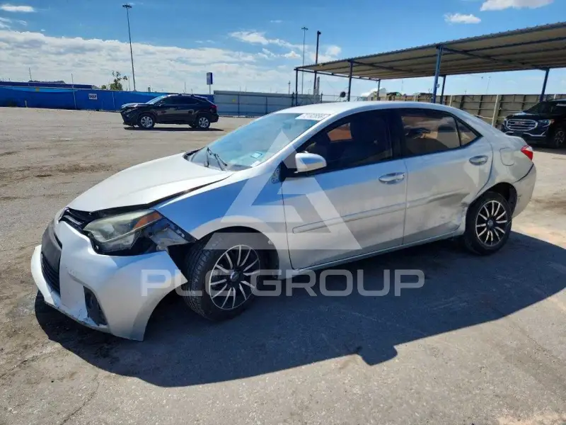 2015 Toyota COROLLA фото