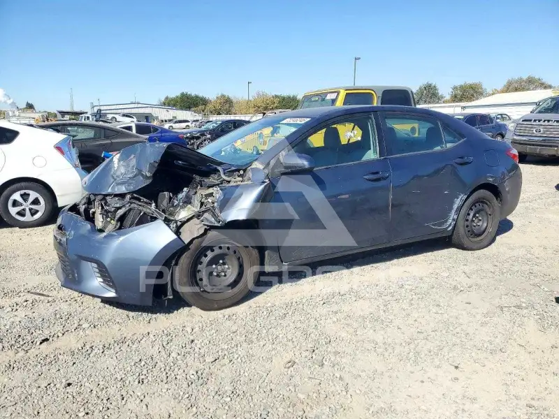 2015 Toyota COROLLA фото