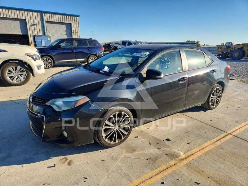 2015 Toyota COROLLA фото
