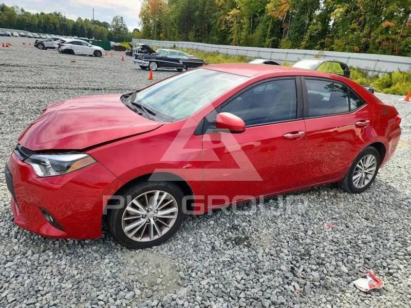 2015 Toyota COROLLA фото
