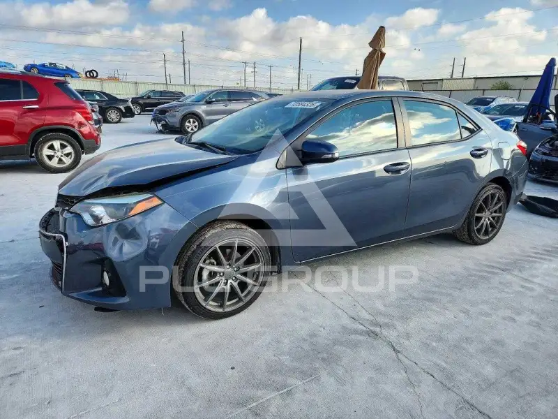 2015 Toyota COROLLA фото