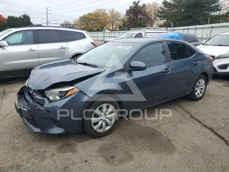 2015 Toyota COROLLA фото