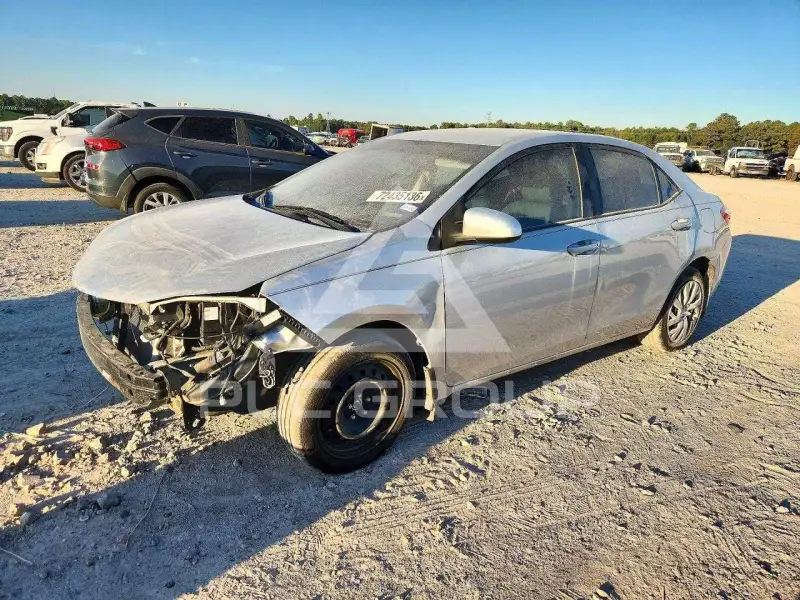 2015 Toyota COROLLA фото