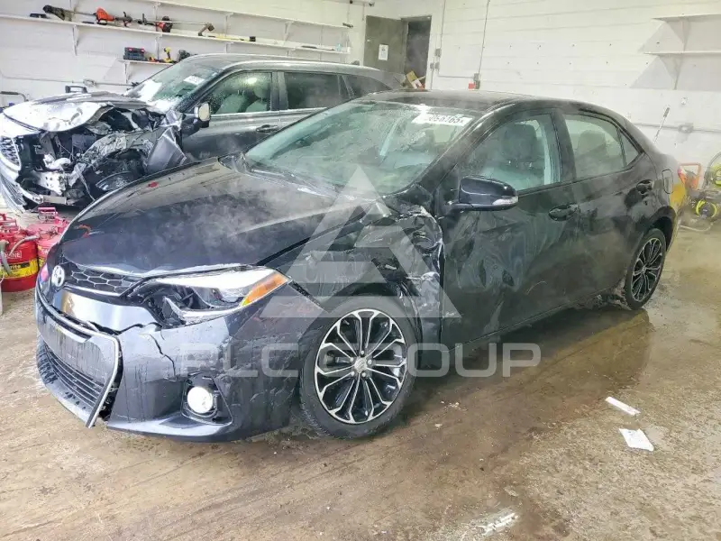 2015 Toyota COROLLA фото