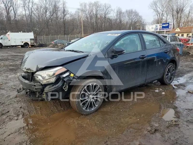 2015 Toyota COROLLA фото