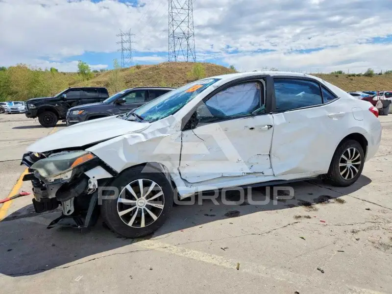 2015 Toyota COROLLA photo
