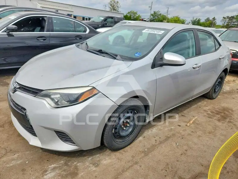 2015 Toyota COROLLA фото