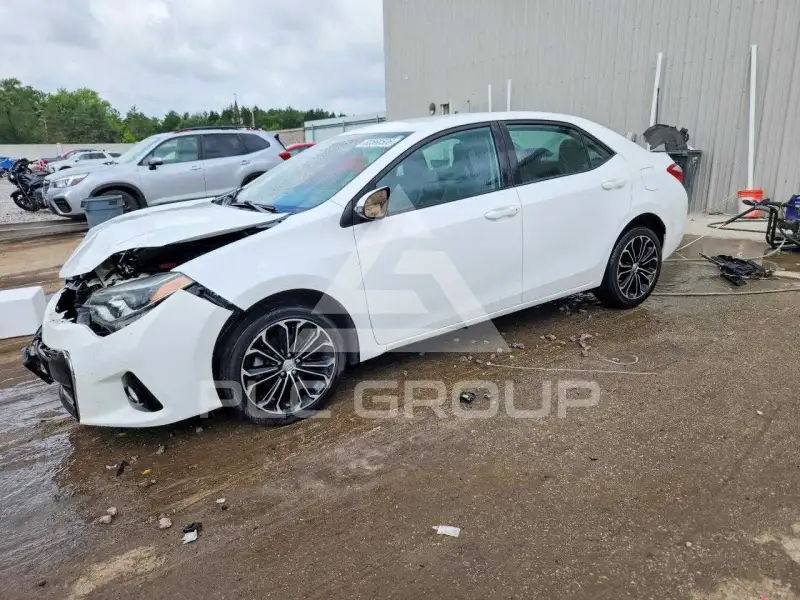 2015 Toyota COROLLA фото