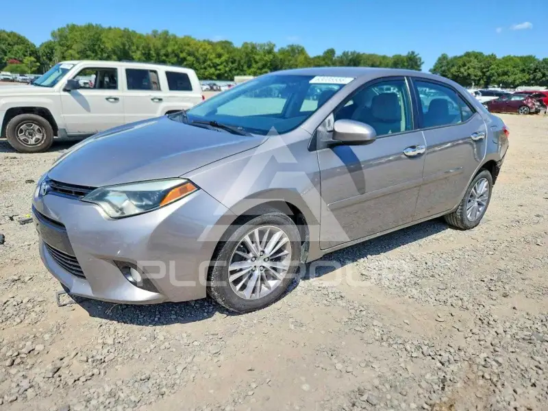 2015 Toyota COROLLA фото