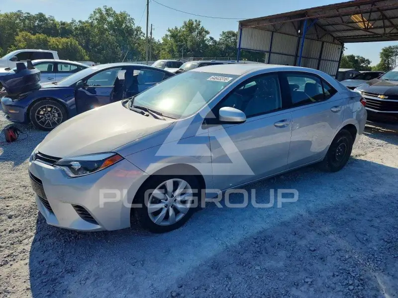 2015 Toyota COROLLA фото