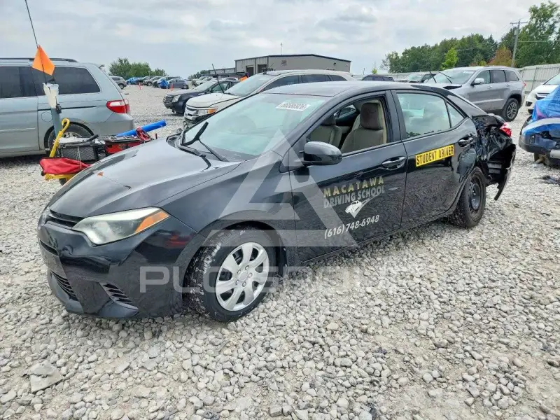 2015 Toyota COROLLA фото