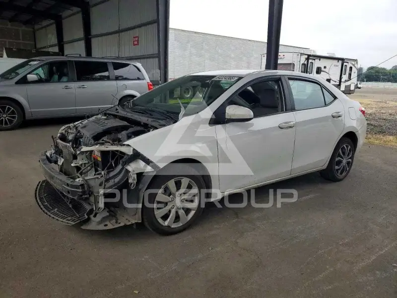 2015 Toyota COROLLA фото