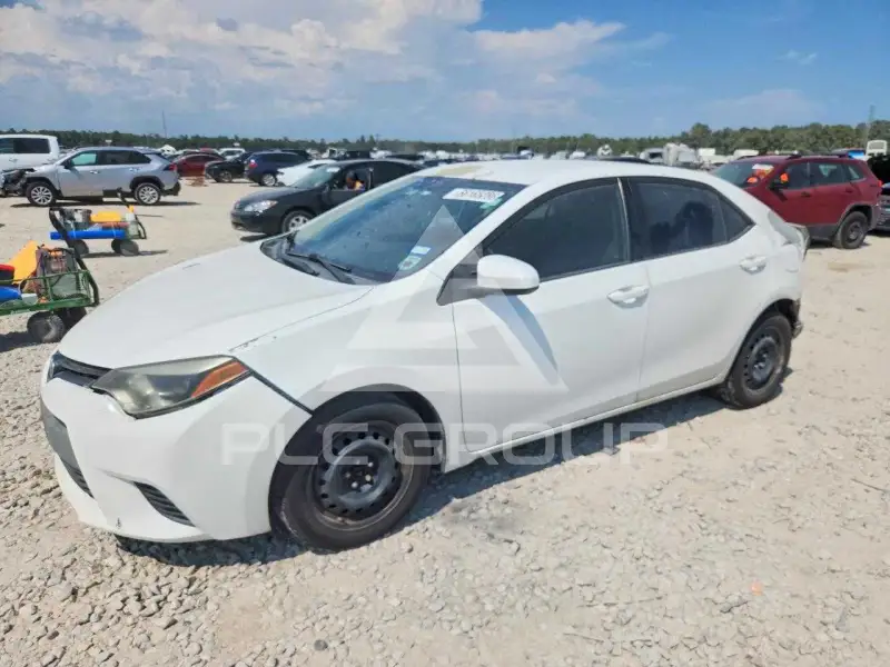 2015 Toyota COROLLA фото