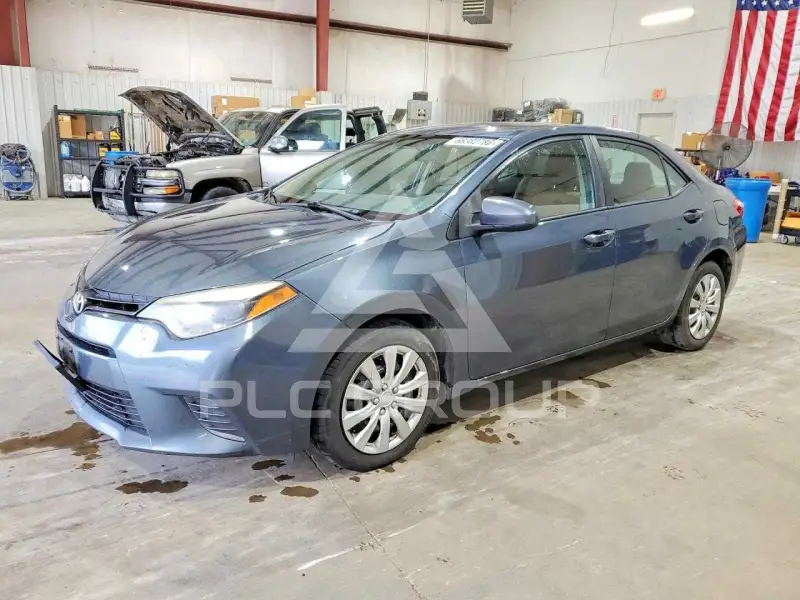 2015 Toyota COROLLA фото