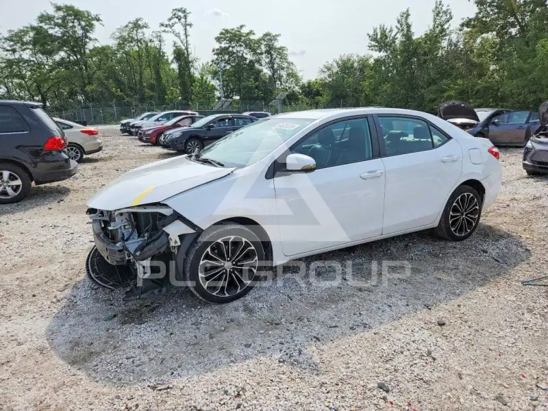 2015 Toyota COROLLA фото